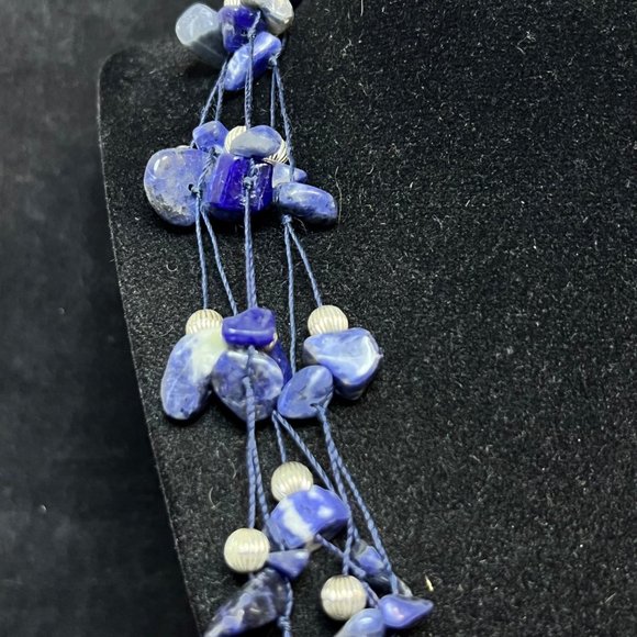 Vintage Avon Blue Sodalite Nugget Strung Bead Necklace 20" Signed (3740) - Picture 3 of 7